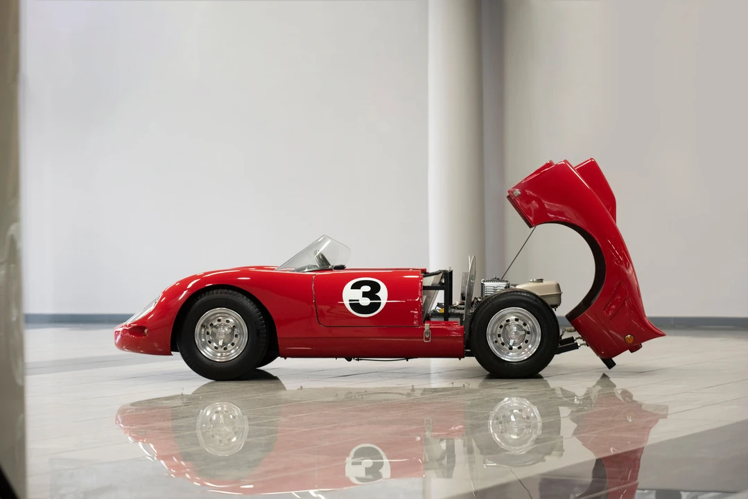Ferrari Replica - Image 4 of 16