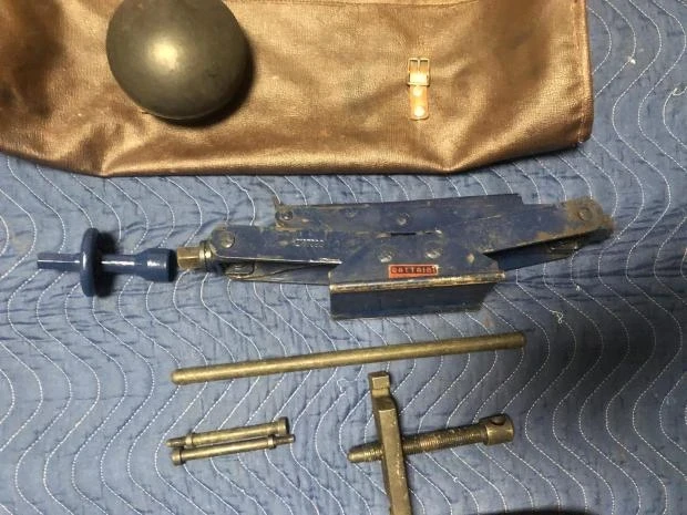 Parts & Memorabilia Tools - Image 3 of 4