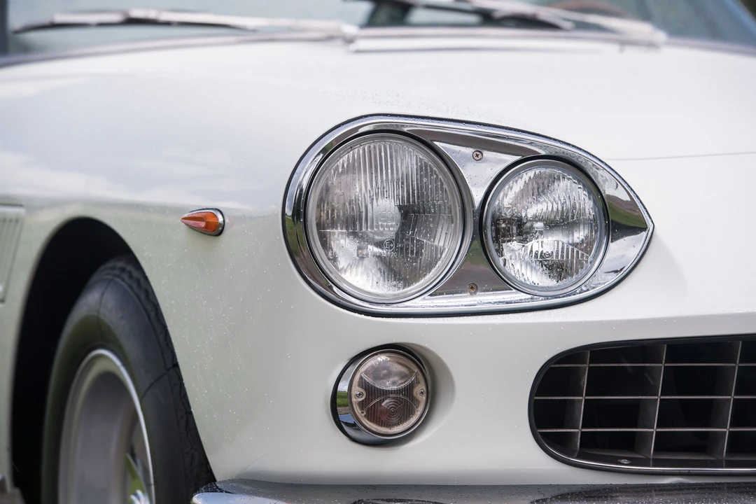Ferrari 330 GT 2+2 - Image 22 of 24