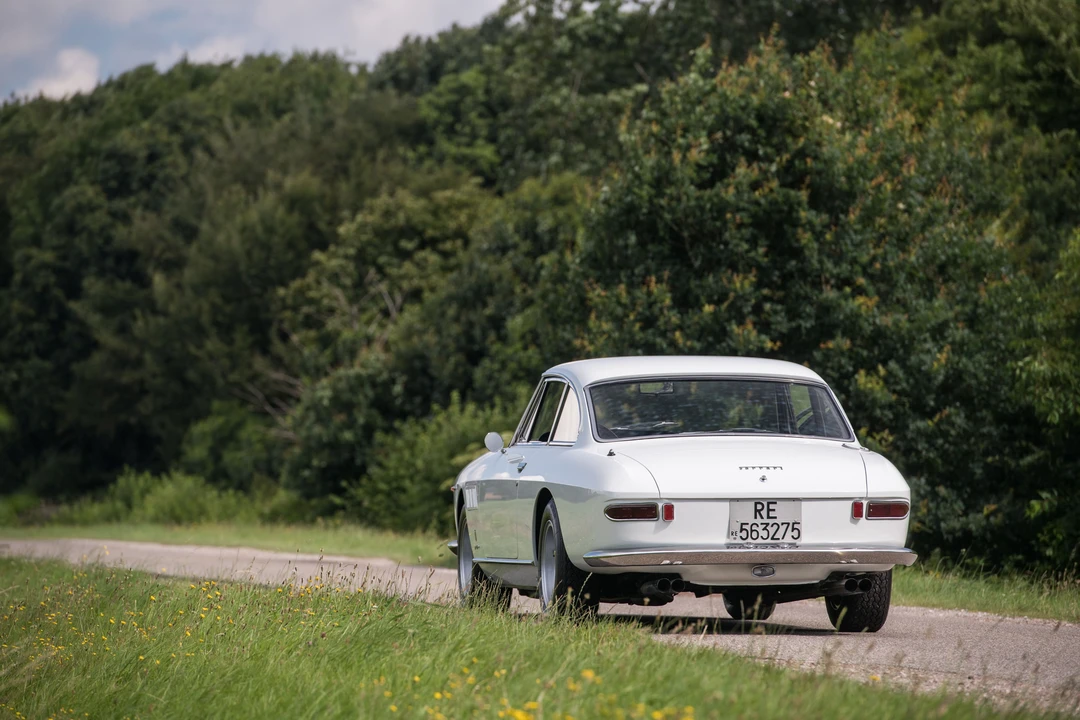 Ferrari 330 GT 2+2 - Image 8 of 24