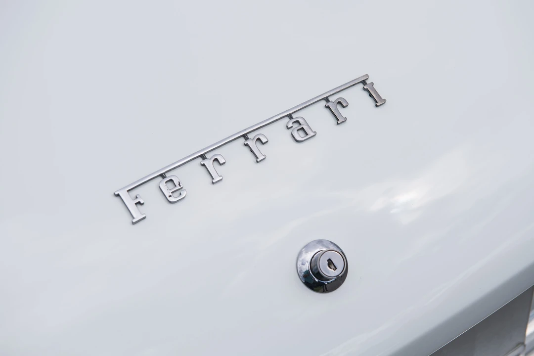 Ferrari 330 GT 2+2 - Image 19 of 24