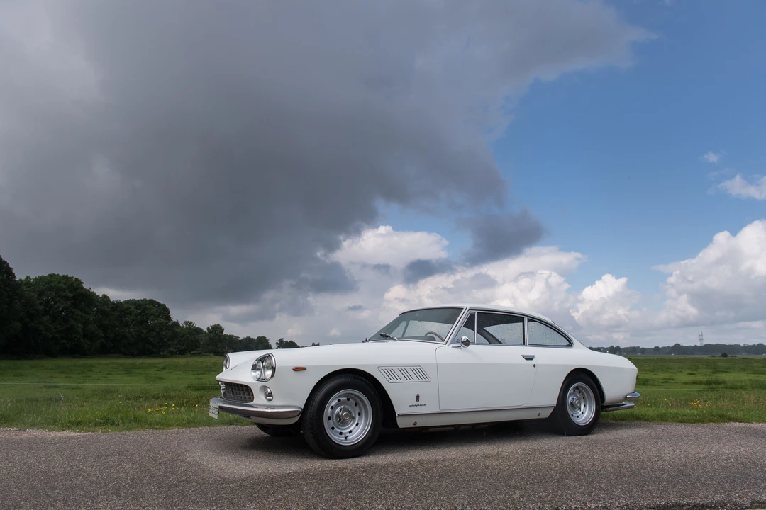 Ferrari 330 GT 2+2 - Image 4 of 24