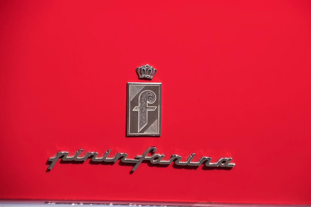 Ferrari 330 GT 2+2 - Image 23 of 24