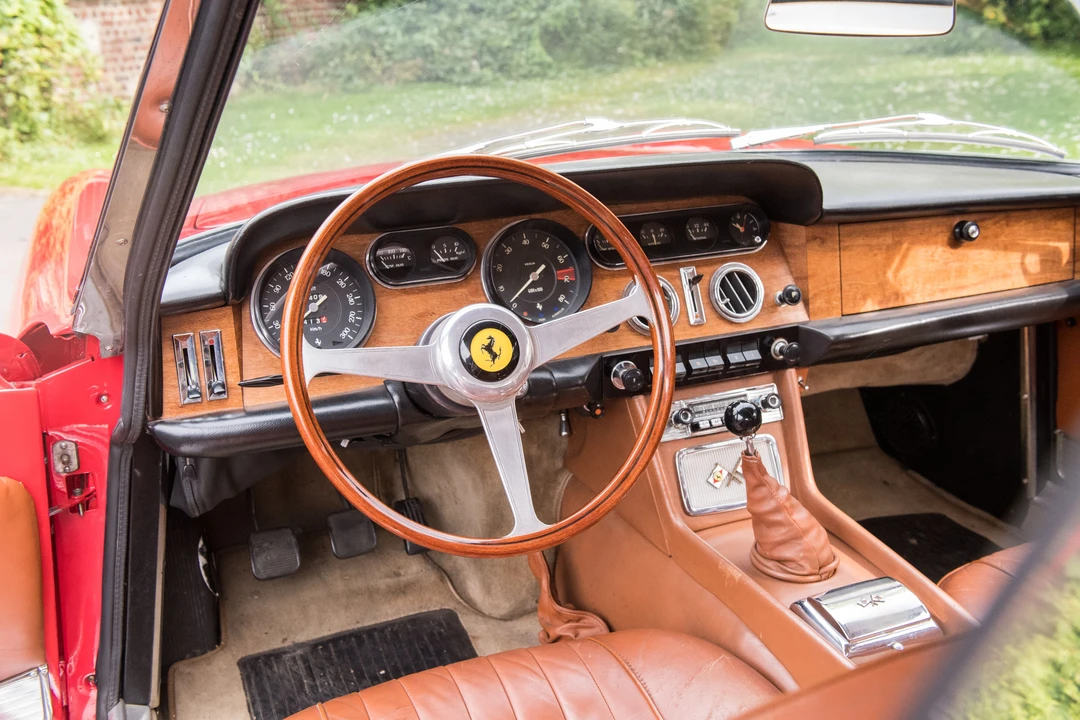 Ferrari 330 GT 2+2 - Image 10 of 24