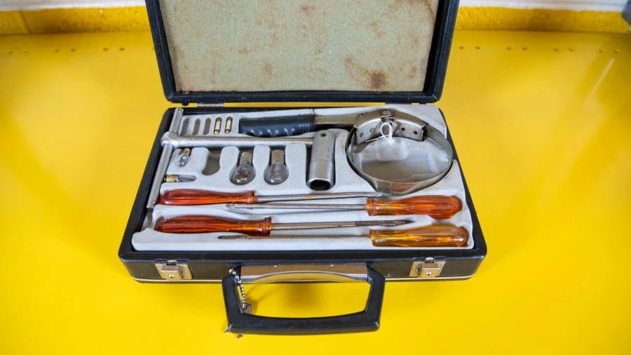 Parts & Memorabilia Tools - Image 4 of 4