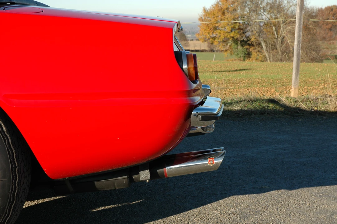 Ferrari Daytona Spider - Image 18 of 25