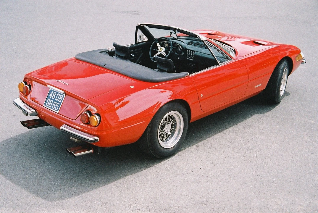 Ferrari Daytona Spider - Image 3 of 25