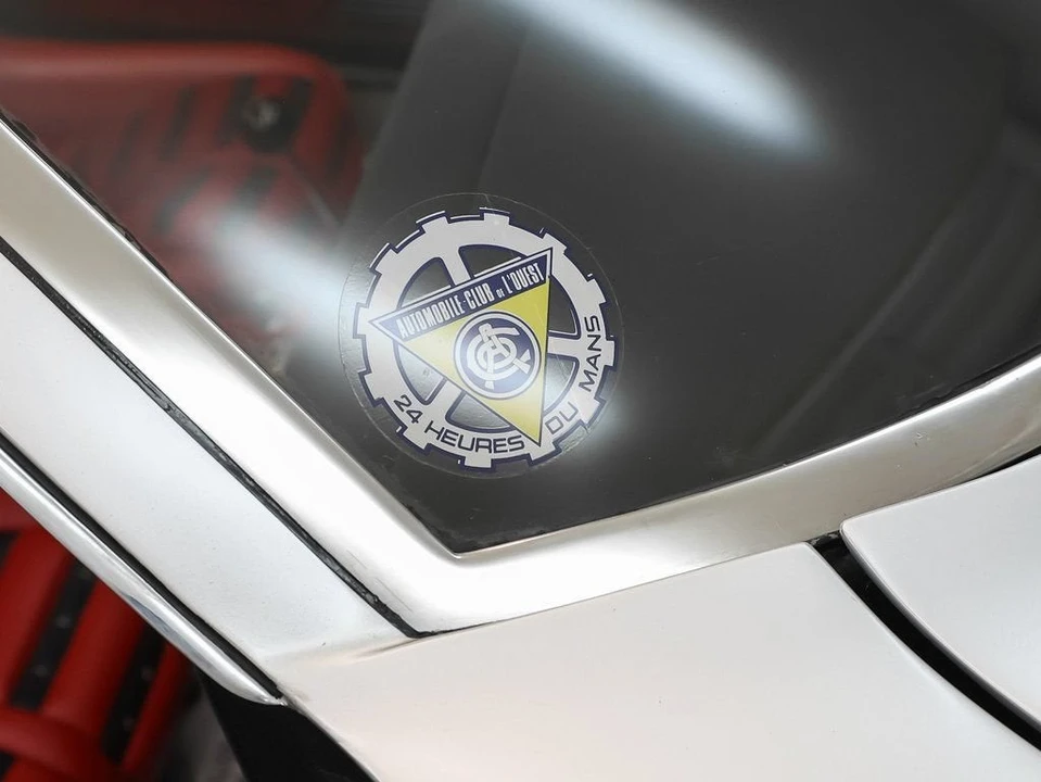 0 Ferrari 365 - Image 21 of 31