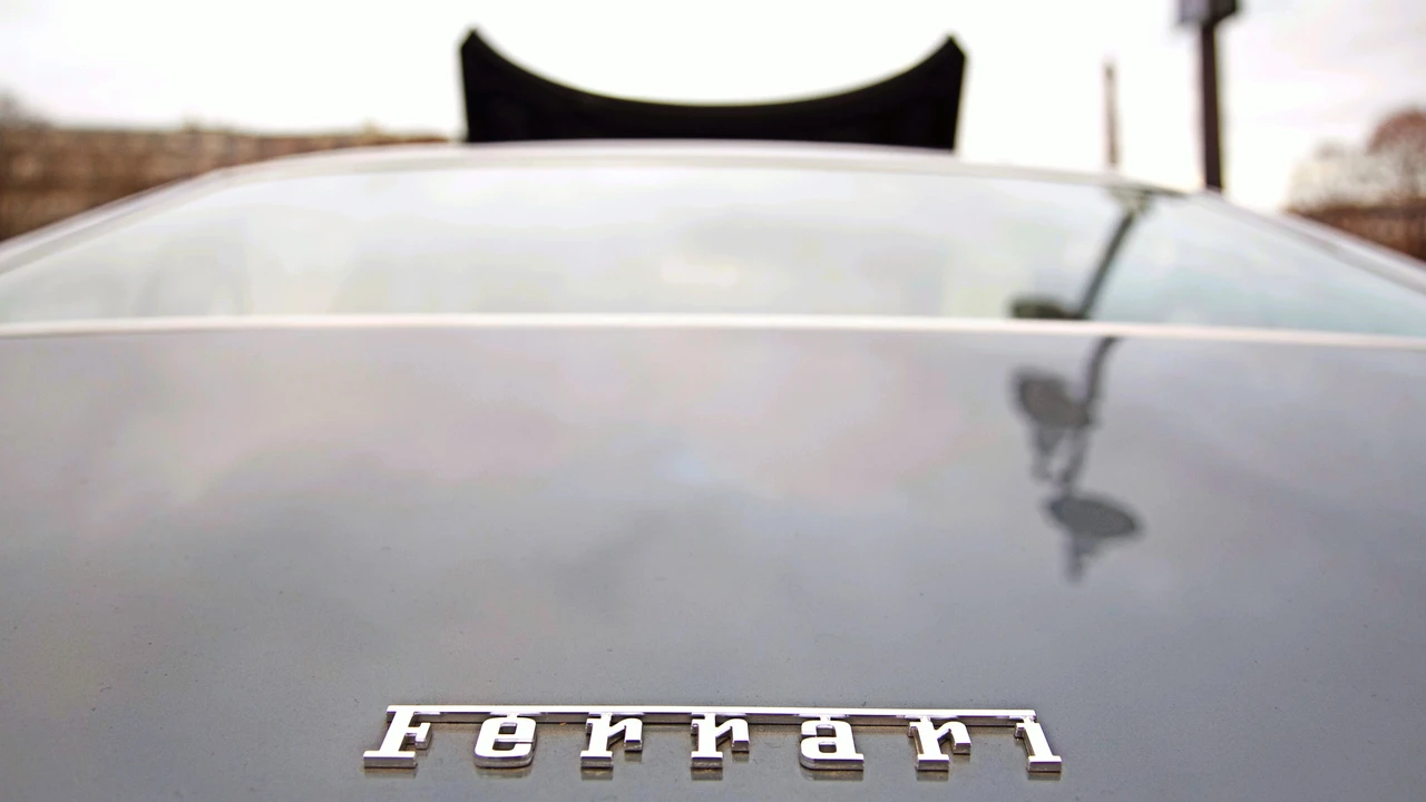 Ferrari 365 GTC/4 - Image 29 of 30