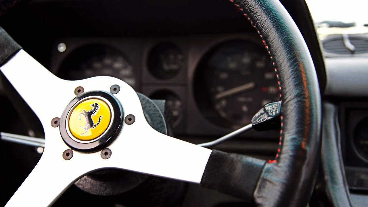 Ferrari 365 GTC/4 - Image 15 of 30