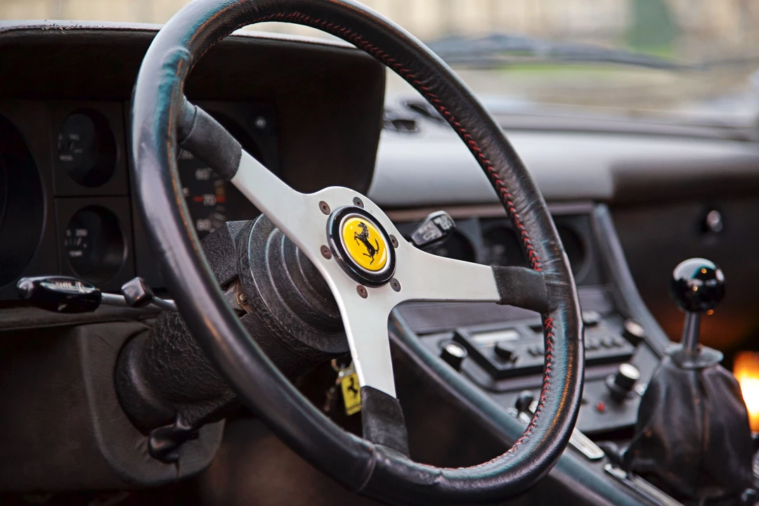 Ferrari 365 GTC/4 - Image 13 of 30