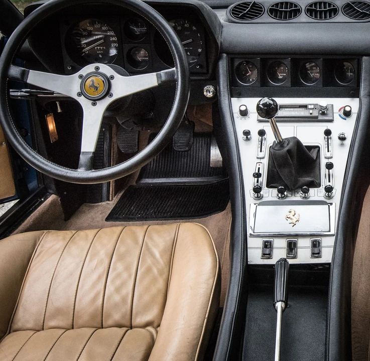 Ferrari 365 GTC/4 - Image 17 of 24