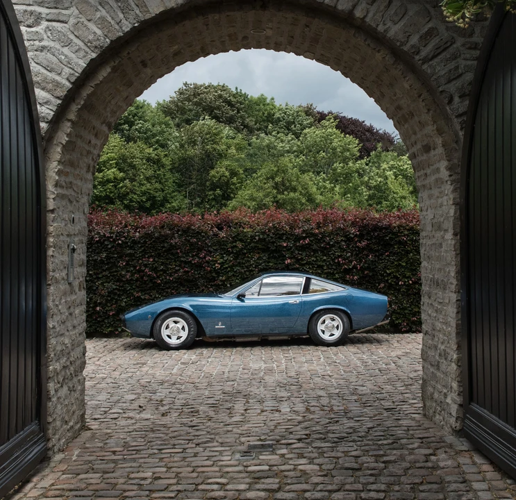 Ferrari 365 GTC/4 - Image 11 of 24