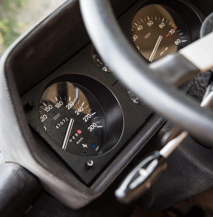 Ferrari 365 GTC/4 - Image 16 of 24
