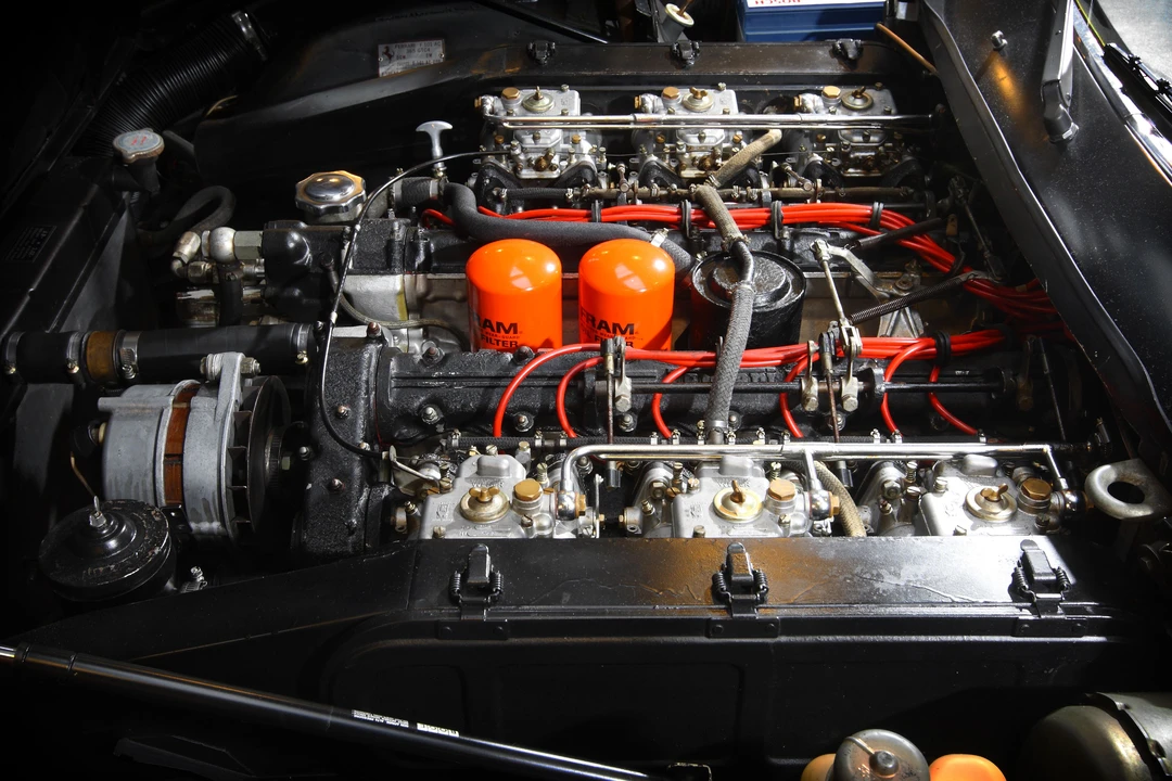 Ferrari 365 GTC/4 - Image 9 of 13