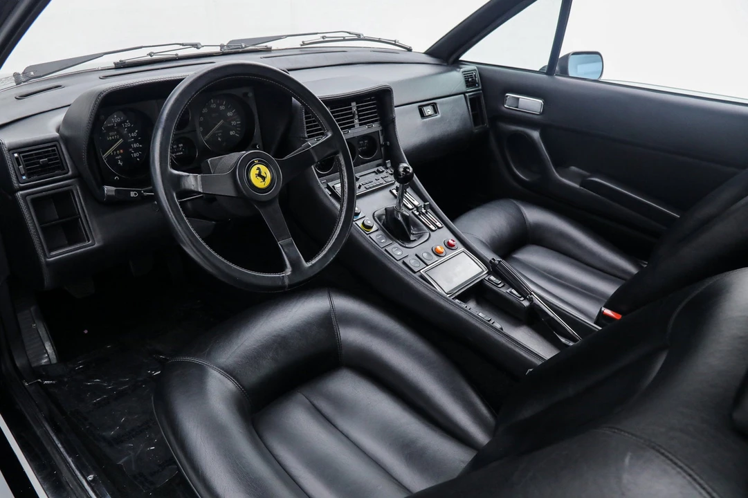 0 Ferrari 400 GT - Image 2 of 31