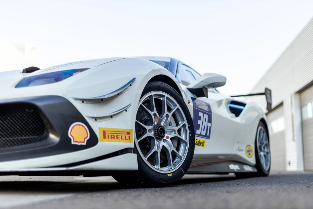 Ferrari 488 - Image 14 of 31