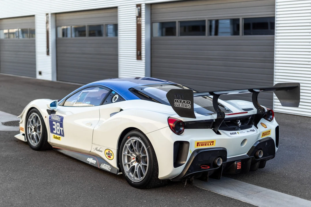 Ferrari 488 - Image 6 of 31