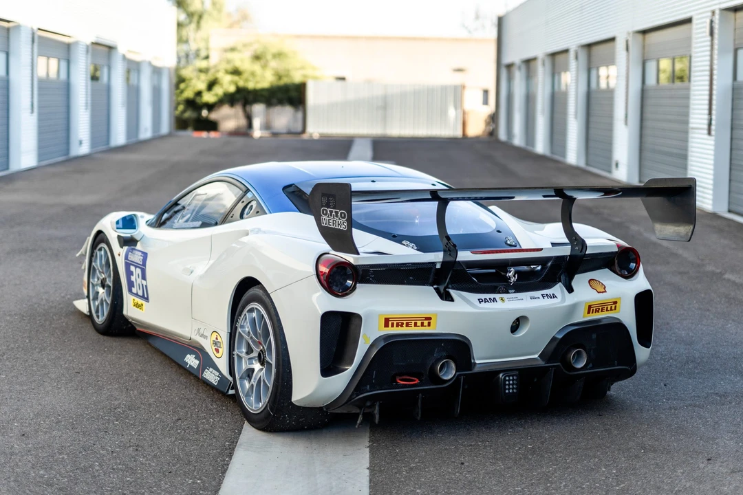 Ferrari 488 - Image 7 of 31