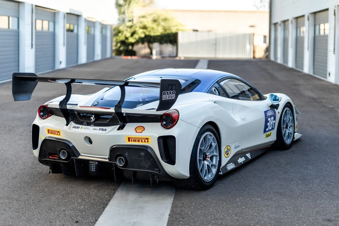 Ferrari 488 - Image 10 of 31