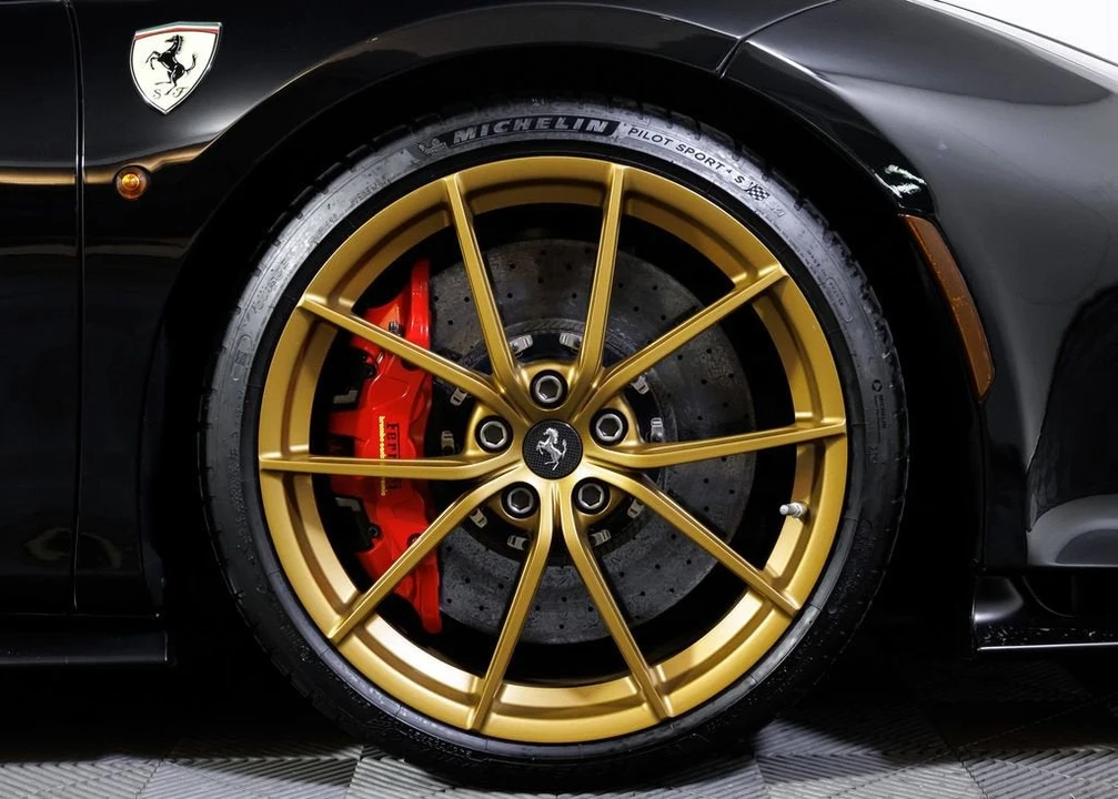 2019 Ferrari 488 Pista - Image 6 of 6