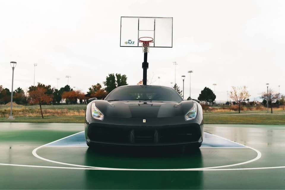Ferrari 488 - Image 2 of 7