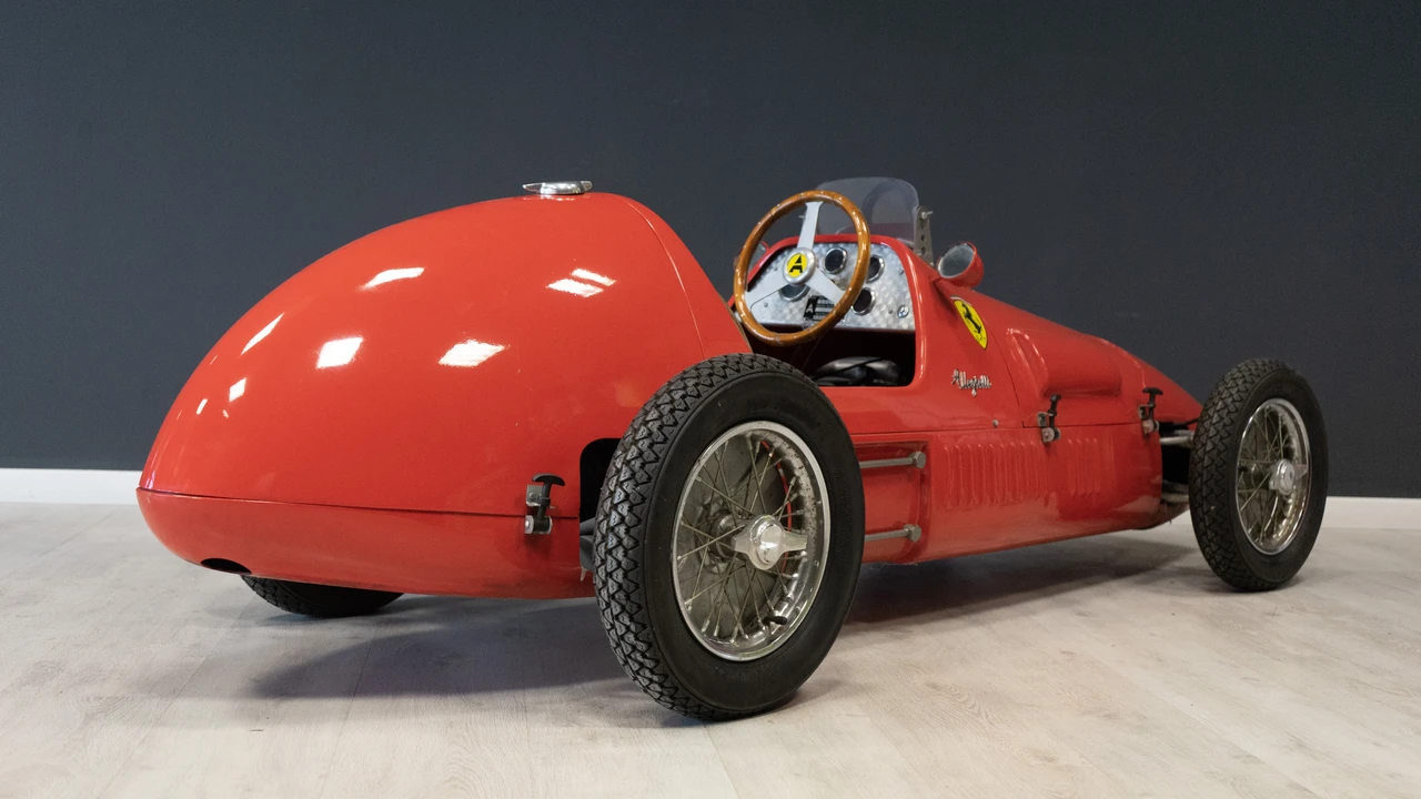 Ferrari Replica - Image 5 of 31