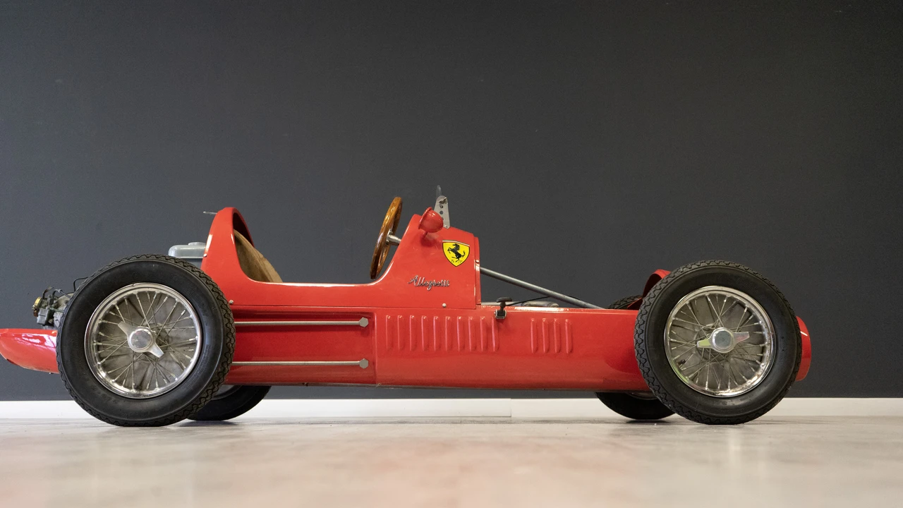 Ferrari Replica - Image 7 of 31