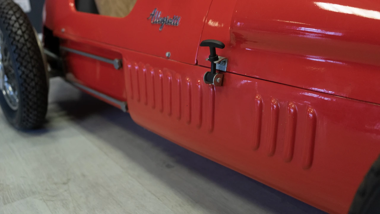 Ferrari Replica - Image 27 of 31