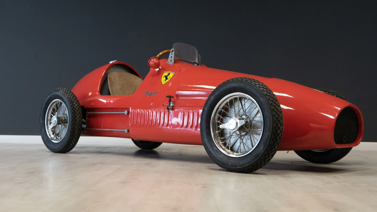 Ferrari Replica - Image 3 of 31