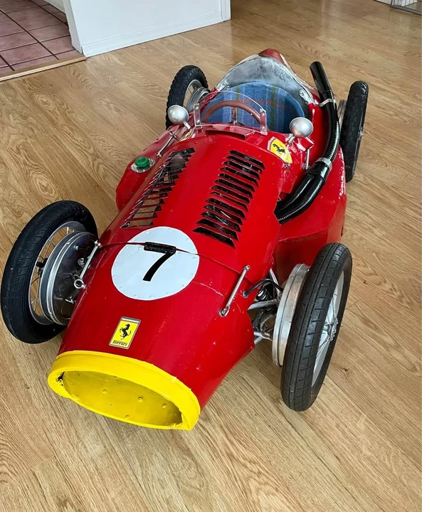 Ferrari Replica - Image 2 of 5
