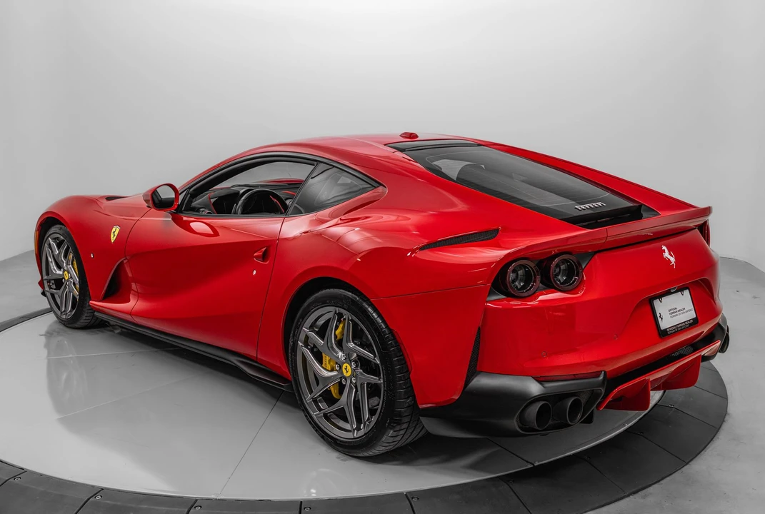 2020 Ferrari 812 Superfast - Image 13 of 31