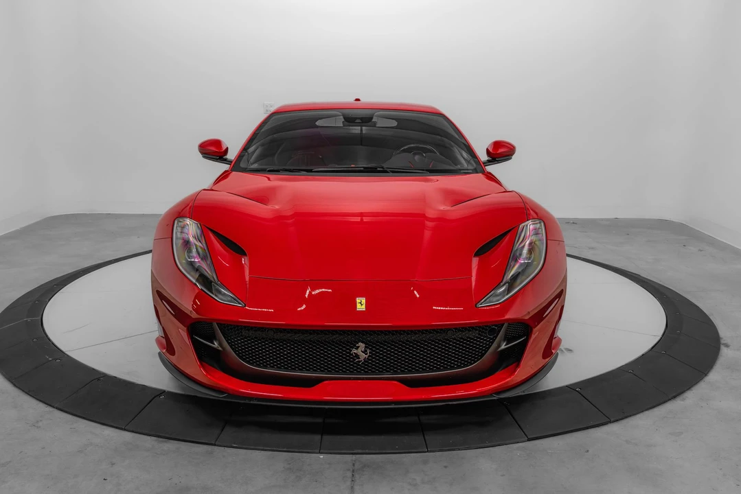 2020 Ferrari 812 Superfast - Image 8 of 31