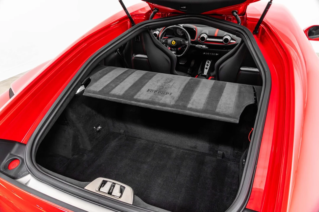 2020 Ferrari 812 Superfast - Image 21 of 31