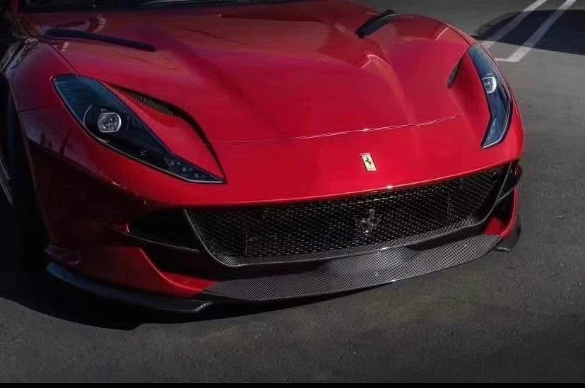 Ferrari 812 - Image 3 of 4