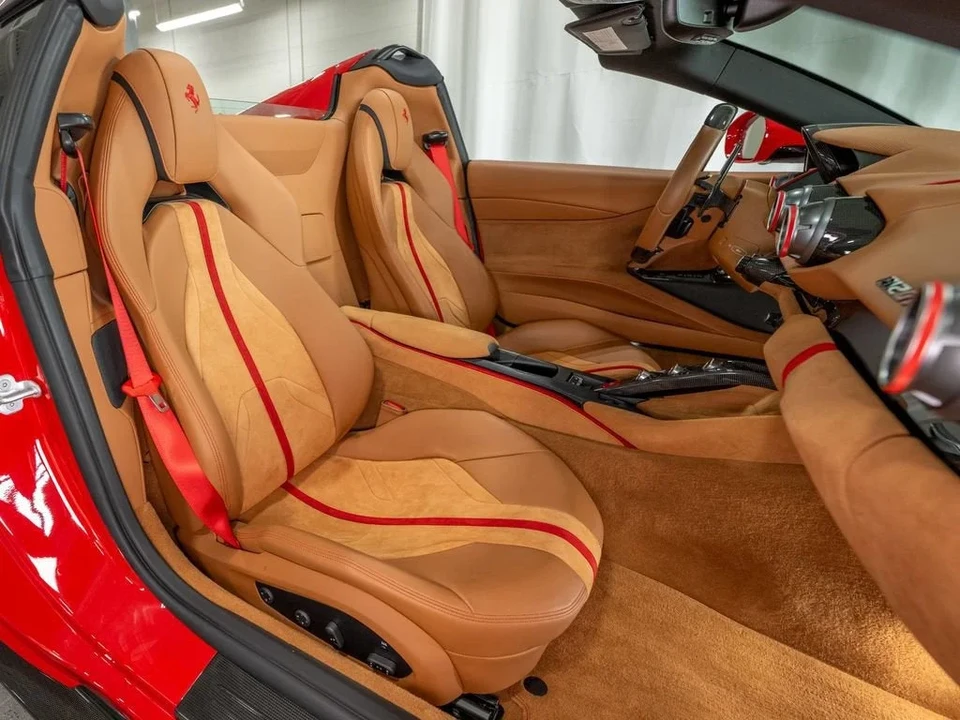 2022 Ferrari 812 GTS - Image 17 of 31