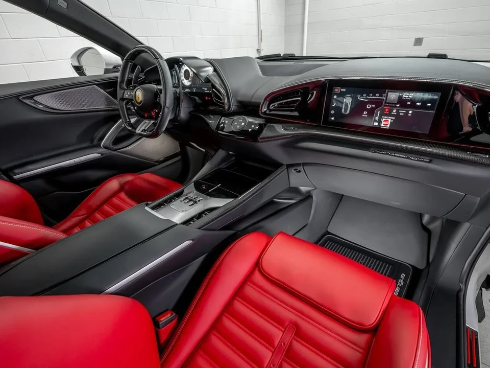 2025 Ferrari Purosangue - Image 27 of 31