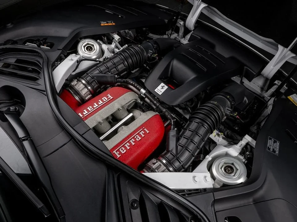 2025 Ferrari Purosangue - Image 11 of 31