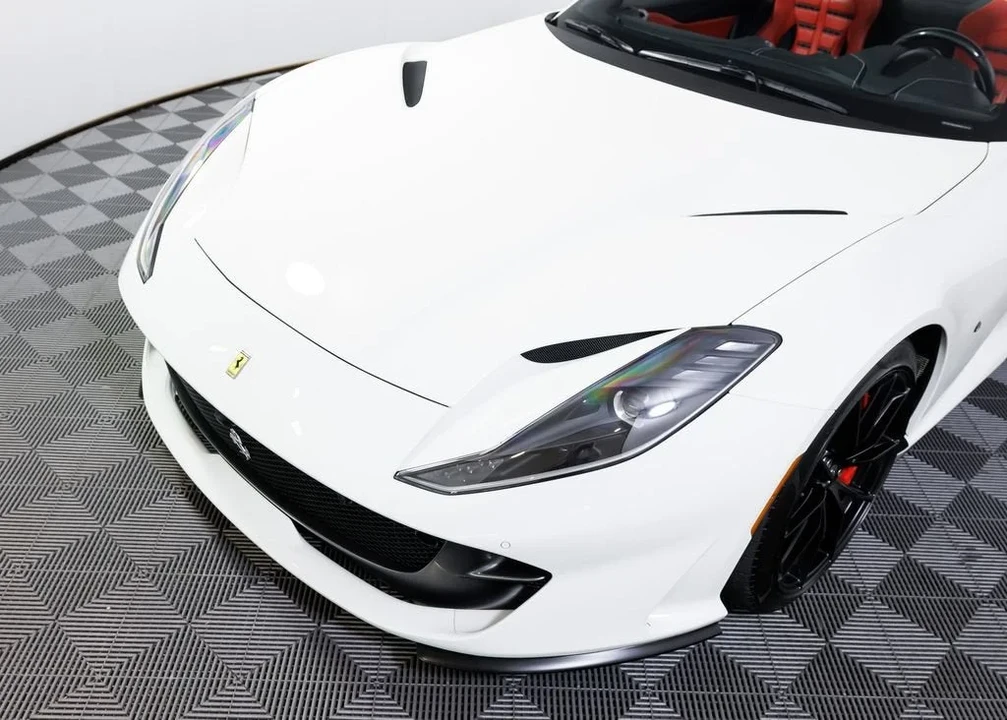 2021 Ferrari 812 GTS - Image 25 of 31