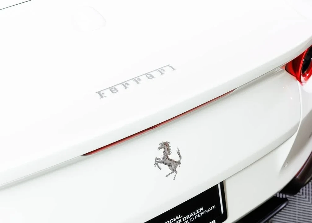 2021 Ferrari 812 GTS - Image 20 of 31