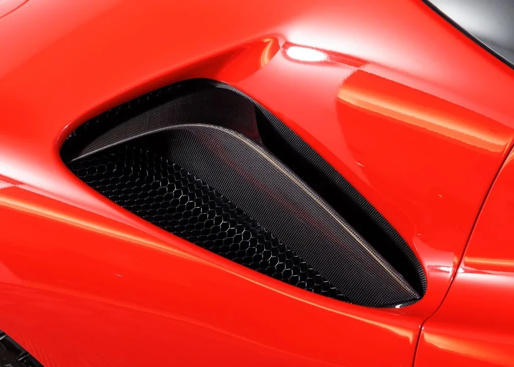 2022 Ferrari SF90 Stradale - Image 27 of 31