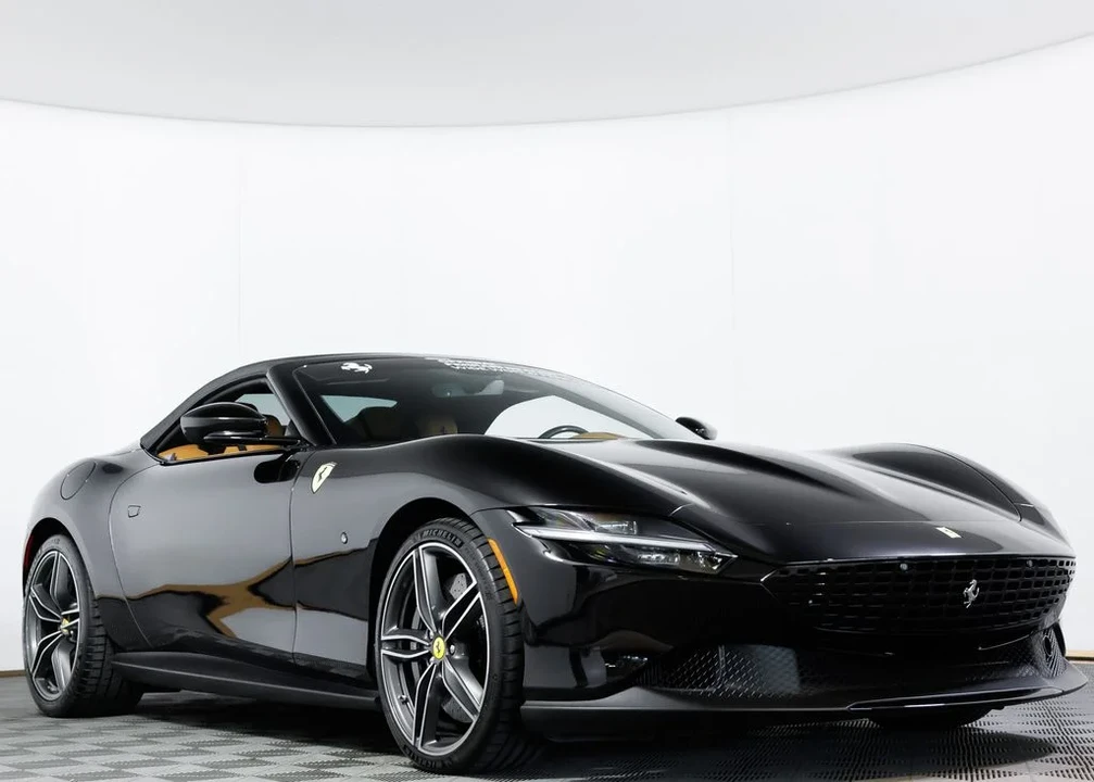 2025 Ferrari Roma Spider - Image 6 of 31