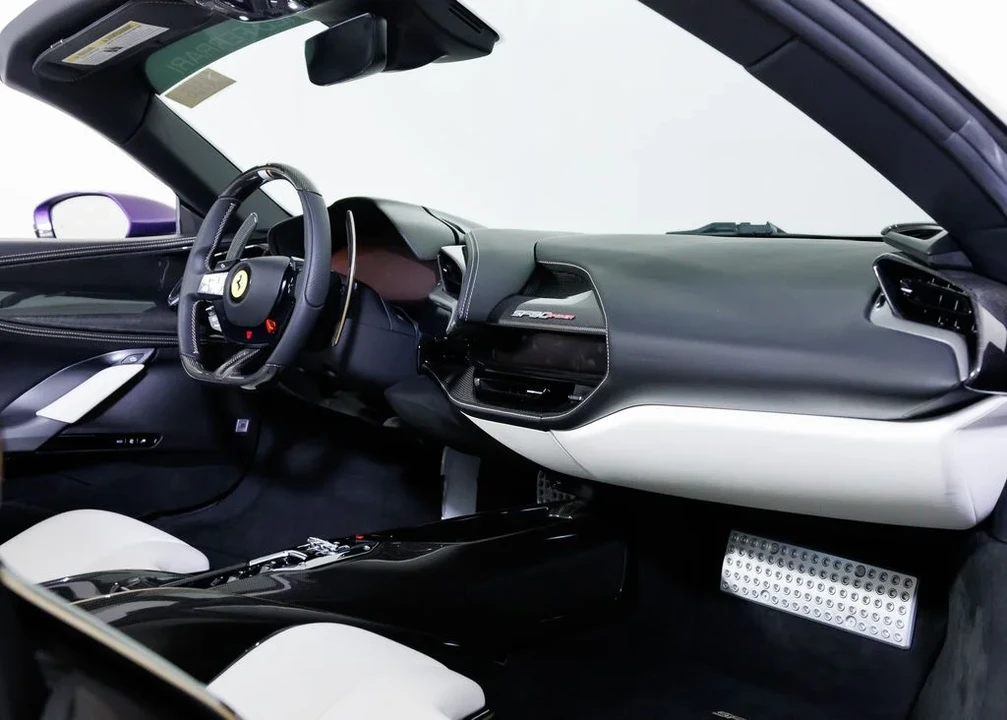2025 Ferrari SF90 Spider - Image 25 of 31