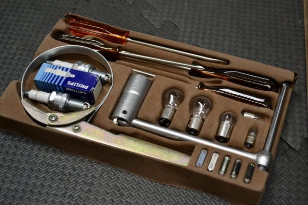 Parts & Memorabilia Tools - Image 3 of 6
