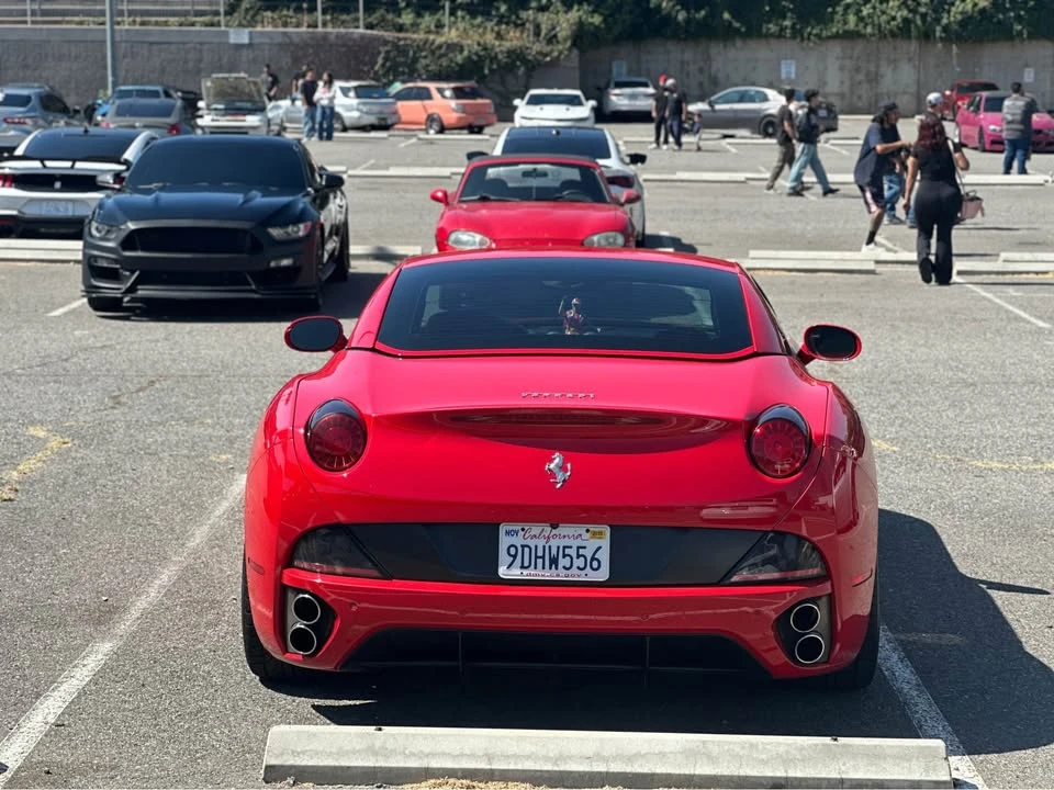 2010 Ferrari California - Image 2 of 8