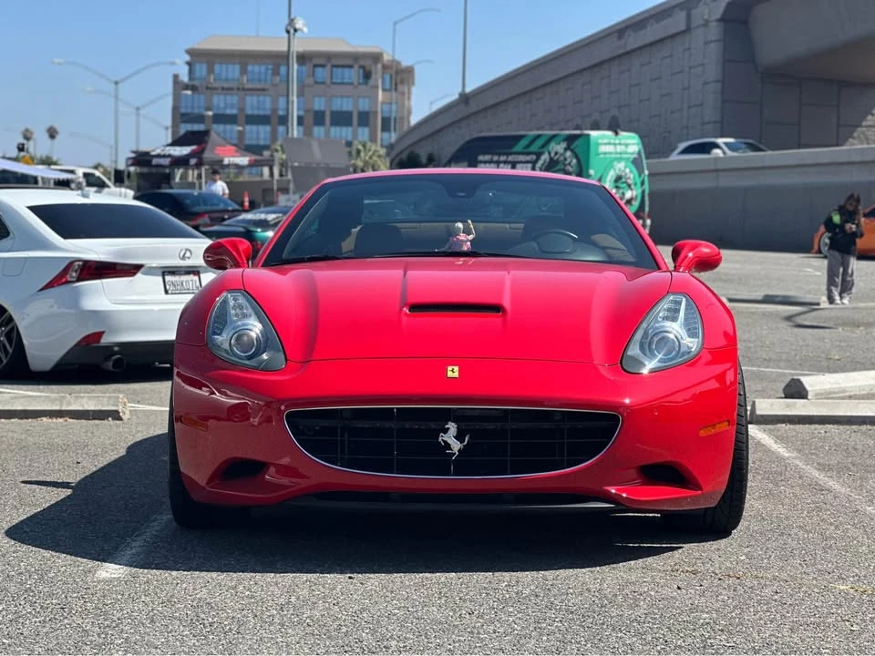 2010 Ferrari California - Image 4 of 8