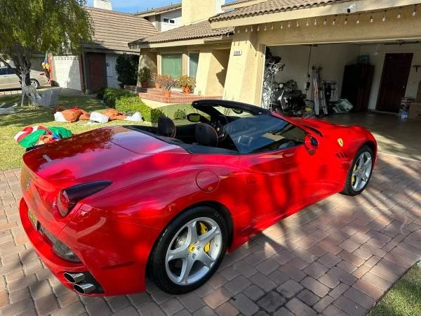 2011 Ferrari California - Image 8 of 21