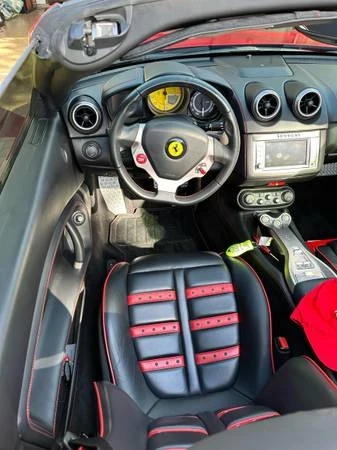 2011 Ferrari California - Image 9 of 21