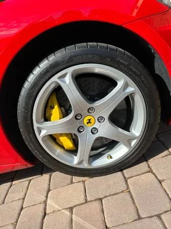 2011 Ferrari California - Image 13 of 21