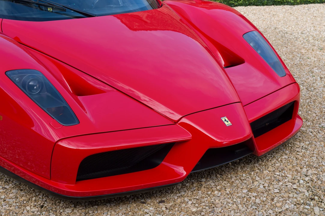 2004 Ferrari Enzo - Image 24 of 31